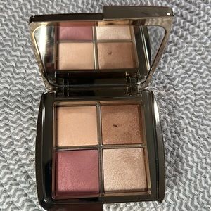HOURGLASS AMBIENT™ LIGHTING EDIT MINI – SCULPTURE UNLOCKED